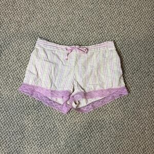 Cute vintage y2k low rise gingham plaid mini/ micro lace shorts